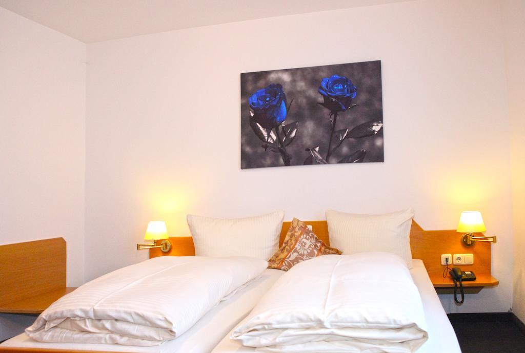 Hotel Am Ostpark Neubiberg Cameră foto